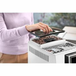 Delonghi Cafetera Espresso con Molinillo Magnifica S ECAM22.110.W, 15 bar, 1450W, 1.8L, 250g, Plateada y Negra