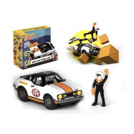 Bandai Coche Acrobático Race Ace Stuntman Stu: ¡Se desmonta y lanza al piloto por los aires! Dimensiones: 30x24x16 cm, ideal +4 años