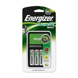 Cargador + Pilas Recargables Energizer AA