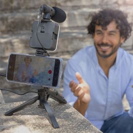 Kit Vlogging con Luz, Micrófono y Mando Plodni InnovaGoods 6 Piezas