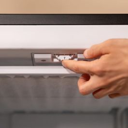 Cecotec Congelador vertical 87 L acero Bolero CoolMarket TF 87 Inox clase E