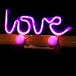 Forever Lampara Neon LED Love Pink - Iluminación Decorativa, Tecnología LED Eficiente, Funciona con USB o Pilas AA, Rosa