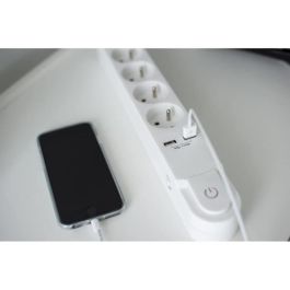 Regleta de alimentación CHACON 5 enchufes de 16 A con interruptor, 2 puertos USB y cable de 3 m HO5VV-F 3x1.5 mm² negro Regleta de alimentación CHACON 5 enchufes de 16 A con interruptor, 2 puertos USB y cable de 3 m HO5VV-F 3x1.5 mm² negro