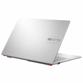 Laptop Asus Vivobook Go 15 OLED E1504FA-L11305W 15,6" 16 GB RAM 512 GB SSD AMD Ryzen 5 7520U Qwerty Español