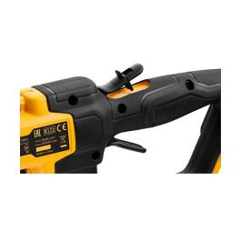 DeWALT DCMPH566N-XJ Tijera de Poda de Altura a Batería 18V, Corte 2.5 cm 2800 spm, Longitud 55 cm, 5 Ah, Negro/Amarillo