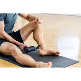 Beurer MG-185 Pistola de Masaje Muscular, 9 Niveles de Intensidad, 3000 Impulsos/Minuto, Mango Ergonómico, 5 Accesorios, Incluye Maletín