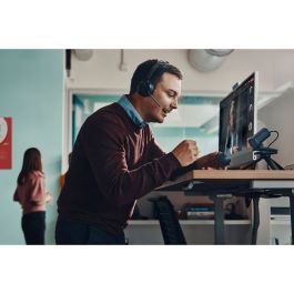 HP Poly Voyager Focus 2-M Auriculares USB-C-C Inalámbricos y Alámbricos para Oficina, Cancelación Activa de Ruido, Certificado para Microsoft Teams, Negro
