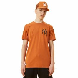 Camiseta Deportiva de Manga Corta New Era New York Yankees Marrón Precio: 29.9959. SKU: B1EDBM23EZ