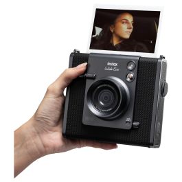 Fujifilm Instax Wide Evo Cámara Instantánea Digital - Negro, Sensor CMOS, Bluetooth 5.1, USB-C, Batería de Ión de Litio