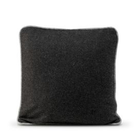 Funda de cojín HappyFriday HF Living Piping Felt Negro 50 x 50 cm