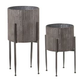 Set de Maceteros Alexandra House Living Plateado Metal Con soporte (4 Piezas) Precio: 219.50000039. SKU: B15AJZ6ZMQ