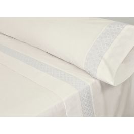 Juego de Sábanas Pierre Cardin ELISA Beige Cama de 135 Precio: 83.49999944. SKU: B1DNZL3E9Z