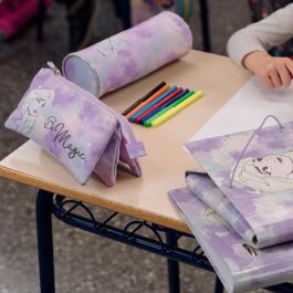 Estuche Escolar con Accesorios Frozen 43 Piezas Lila (12,5 x 6,5 x 19,5 cm) Estuche Escolar con Accesorios Frozen 43 Piezas Lila (12,5 x 6,5 x 19,5 cm)