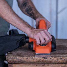 Black+Decker Cepillo eléctrico 710W BEW712-QS, 16.500 rpm, corte 0-2mm, 82mm ancho, rebaje 11mm