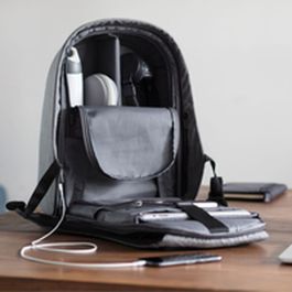 Mochila Antirrobo XD Design Bobby Hero Regular Gris Mochila Antirrobo XD Design Bobby Hero Regular Gris
