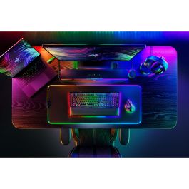 Razer Teclado Mecánico BlackWidow V4 Pro Green Switch, Razer Chroma RGB, 8 Teclas Macro, RZ03-04680100-R3M1