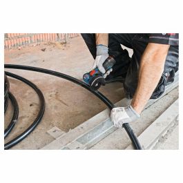 Bosch Professional GWS 12V-76 Amoladora Angular Inalámbrica 12V, Motor EC Sin Escobillas, Diseño Compacto y Ergonómico para Cortes Rápidos