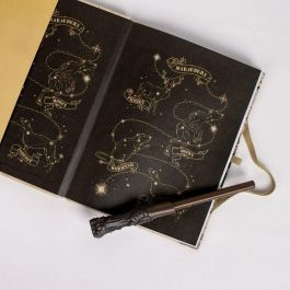 Cerdá Set de Papelería Luces Harry Potter, 25.5 x 22.0 x 25.0 cm, para Niños y Fans de 3+ Años