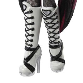 Muñeca monster high reel drama draculaura en blanco y negro. Muñeca monster high reel drama draculaura en blanco y negro.