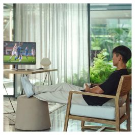 HP OmniStudio X All-in-One 32-c0073ng (Plata) Windows 11 Home 64-Bit