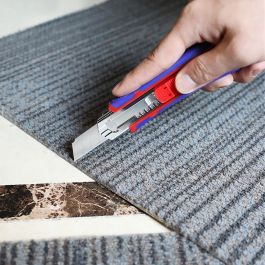 Workpro Cúter de Carga Automática 18 mm con 5 Cuchillas Autocargables