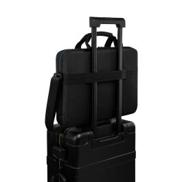 Dell 15.6", 40 x 5 x 28 cm, 270 g
