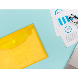 Liderpapel Carpeta Dossier A4 Cierre Velcro Amarilla Polipropileno 180 Micras