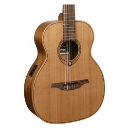 LAG Guitarra Acústica Escapade Nylon A/E- Natural Travel Clásica Electrocústica, Tapa Cedro Rojo Macizo, Acabado Satinado Precio: 531.687552. SKU: B1ERKQMCRW