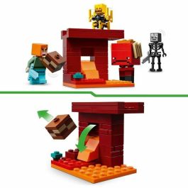 LEGO Minecraft 21266 Batalla de Lava Abisal - Juguete para fanáticos de los videojuegos