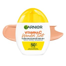 Garnier Vitamin C Wonder Tint Fluido con Color SPF50+ #medio 40 ml