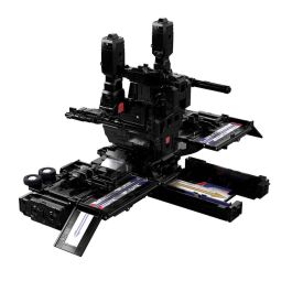 TAKARA TOMY Transformers Super Convoy Nucleon Quest Figura de Acción 28cm Coleccionable