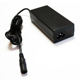 COOLBOX COO-NB065-0 Cargador Automático para Portátil 65W con 14 Puntas Precio: 21.49999995. SKU: S55094327