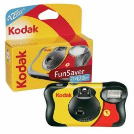 Kodak FunSaver Cámara Desechable 39 Exposiciones con Flash Incorporado, Película 800 ISO, Gran Angular 24mm, Amarilla y Roja