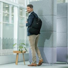 Dicota Eco Backpack SELECT Mochila para Portátiles 13-15.6" y Tablets 12.9", 19.5L, PET Reciclado, Protección EVA, Negra