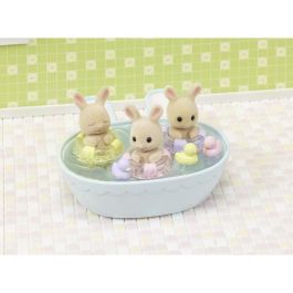 Sylvanian Families La Hora Del Baño De Los Trillizos Set con Bañera, Flotadores y Figuras para +3 Años
