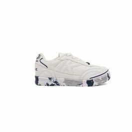 Zapatillas Deportivas Infantiles Kelme Trueno Lace Infantil Blanco Precio: 53.9055. SKU: B15RXGWVXC