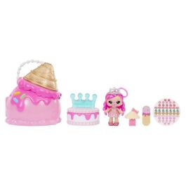 MGA Muñeca Yummiland Bolso de Belleza Helado Brillo Labios, Pintauñas, Pegatinas y Loción Corporal +6 Años
