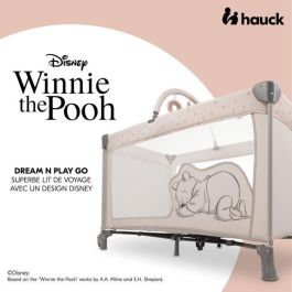 Hauck AAAPN65436 Cuna de viaje Dream N Play Go 60x120 cm Plegable con Ruedas y Arco de Peluche Winnie the Pooh Arcoíris Beige