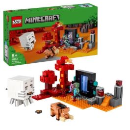 LEGO 21255 Minecraft Nether Portal Ambush, Juguete con Escenas de Batalla y Minifiguras, Figura de Hoglin