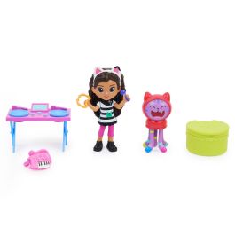 Spin Master Casa De Muñecas De Gabby Fiesta Karaoke Set 6062027 con Figura Gabby y DJ Catnip