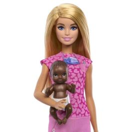 Barbie Set de Juego Pediatra con Bebé, Muebles y 4 Accesorios Médicos para Niños de 3 Años+ Barbie Set de Juego Pediatra con Bebé, Muebles y 4 Accesorios Médicos para Niños de 3 Años+