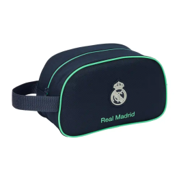 Neceser de Viaje Real Madrid C.F. Deportivo 26 x 15 x 12 cm Precio: 15.68999982. SKU: B1BKV7JVHF
