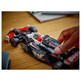 LEGO Speed Champions MoneyGram Haas F1 Team VF-24 Coche de Carreras, Juego de Construcción, 242 Piezas, 10+ Años