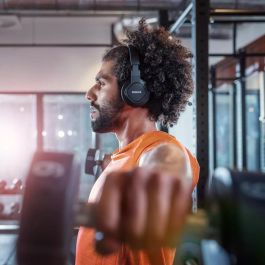 Philips Taa4216Bk Auriculares Inalámbricos Diadema, 35h Duración, Resistente al Agua IP55, Almohadillas Lavables