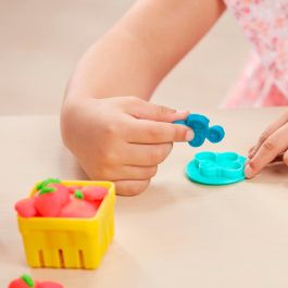 Play-Doh F7396 Set Actividades Mercado de Granjeros con Plastilina y Herramientas para Crear Frutas y Vegetales