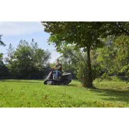 Cortacésped térmico con operador a bordo ALPINA AT2 66 QA - corte 66 cm - eyección del contenedor 150 L