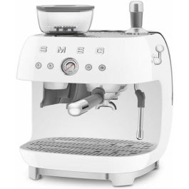 Smeg EGF03WHEU Cafetera Espresso Estilo 50's con Molinillo Integrado Blanca Precio: 681.89000055. SKU: B1D4HXX4V3
