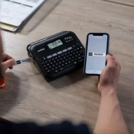 Brother Rotuladora Electrónica PT-D460BTVP Sobremesa Pantalla Color Conexión PC y Móvil PTD460BTVPUR1