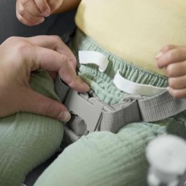 Bright Starts BRI0074451998810 Trona para Comidas de Bebé, Plegable, Portátil, Ligera, Fácil de Limpiar, Bolsa de Transporte Incluida