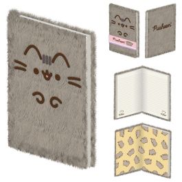 PYRAMID Cuaderno Peluche Pusheen Precio: 9.89000034. SKU: B12L74P7FY